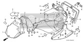 Parafango anteriore/Scudo per le gambe (CH125J/L/M/N/P/R)